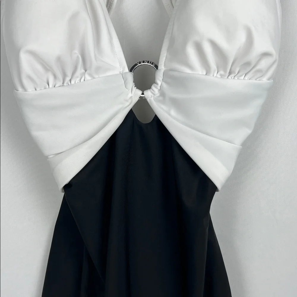 NWOT Venus Black and White Swimsuit‎